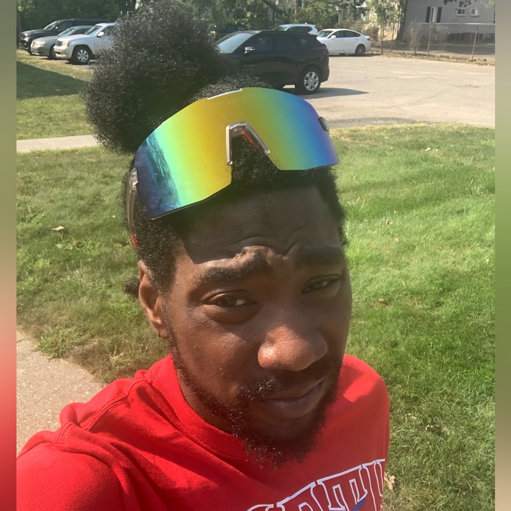 Meet your Posher, Loren